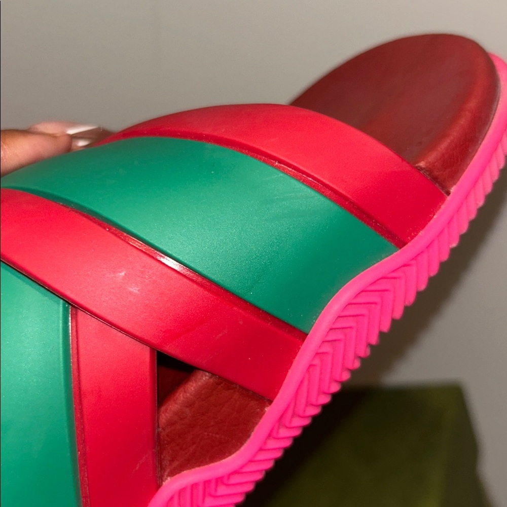 Gucci Slides - Picture 6 of 6